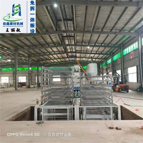 山西外墙上用到的免拆一体板的生产设备