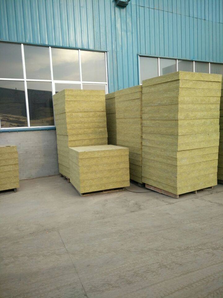 商丘外墙岩棉保温板每块多少钱